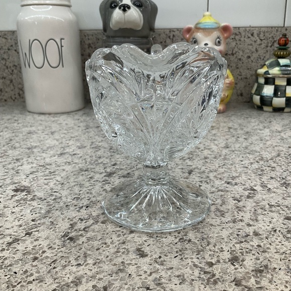 VINTAGE FOOTED GRAVY BOAT SAUCE PRESSED CUT GLASS OPEN HANDLE - Picture 4 of 6